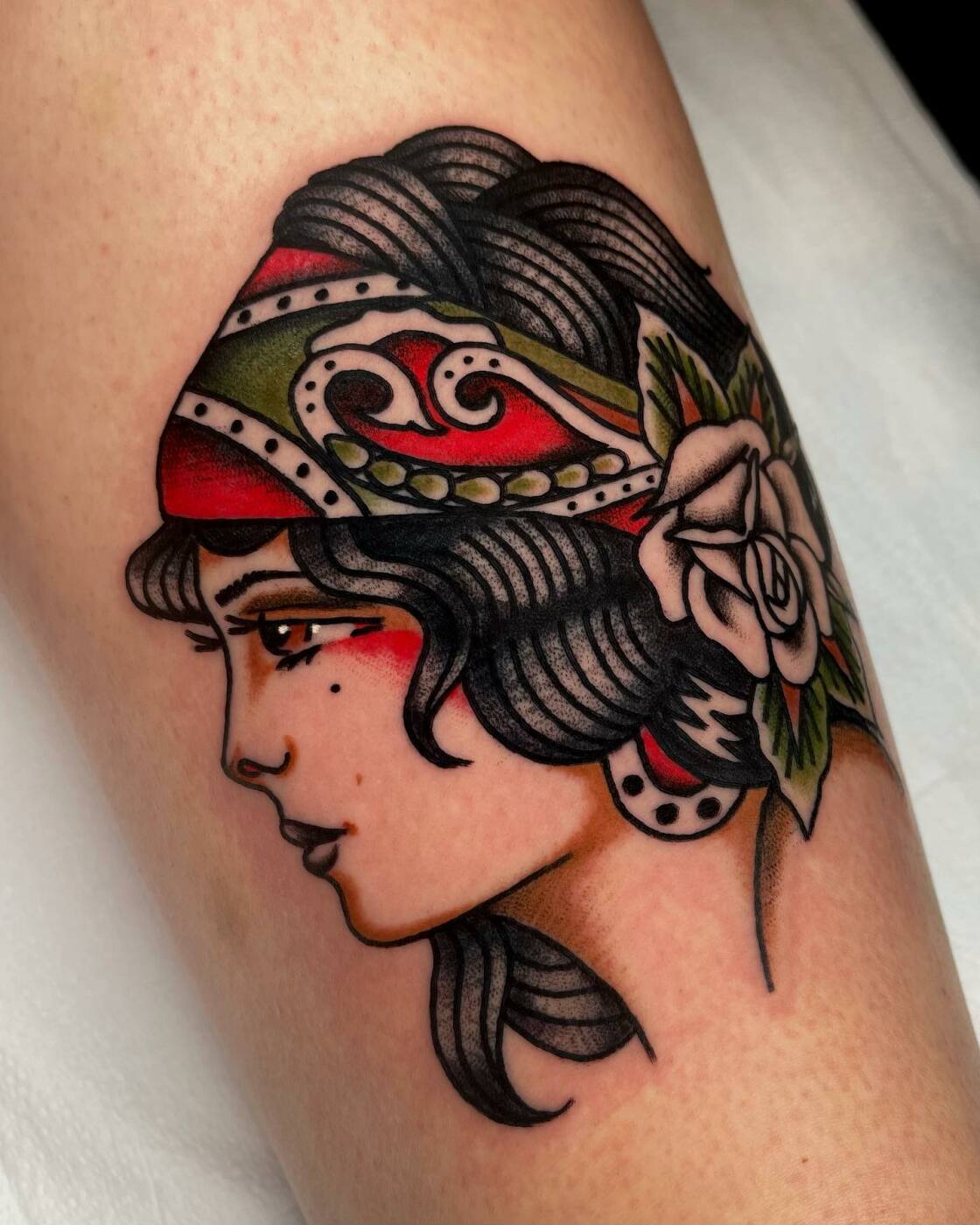 Sad, pretty lady head. Chase Tucker from Blackend Tattoo in Minneapolis, MN  : r/tattoos